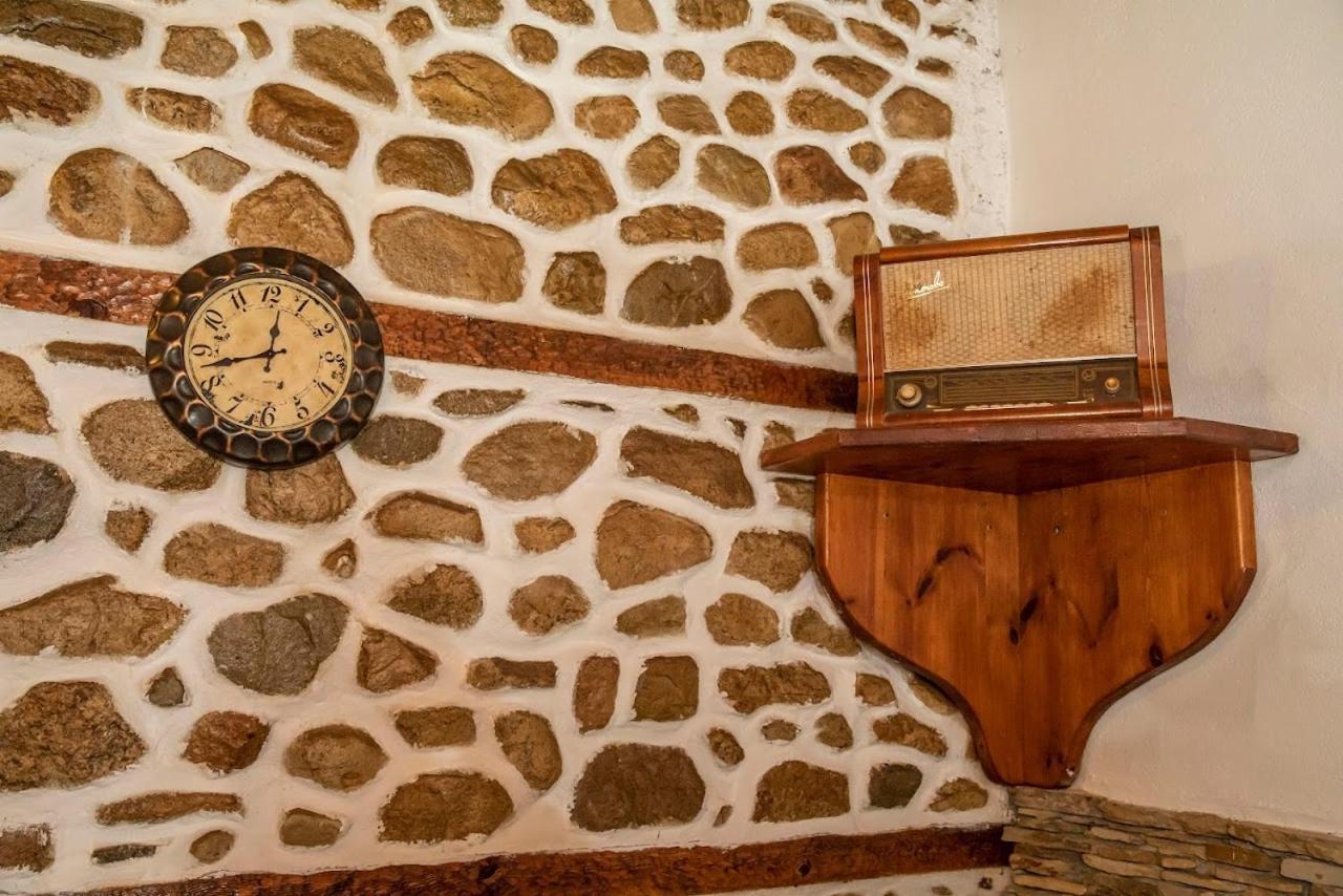 Стария Чинар Мелник Hotel ภายนอก รูปภาพ
